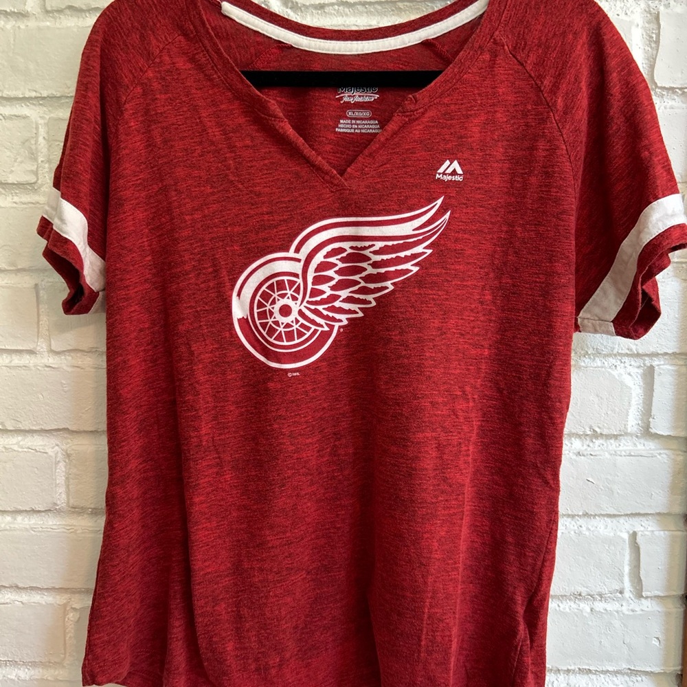 Majestic Women's Red and White Winged Wheel Tee